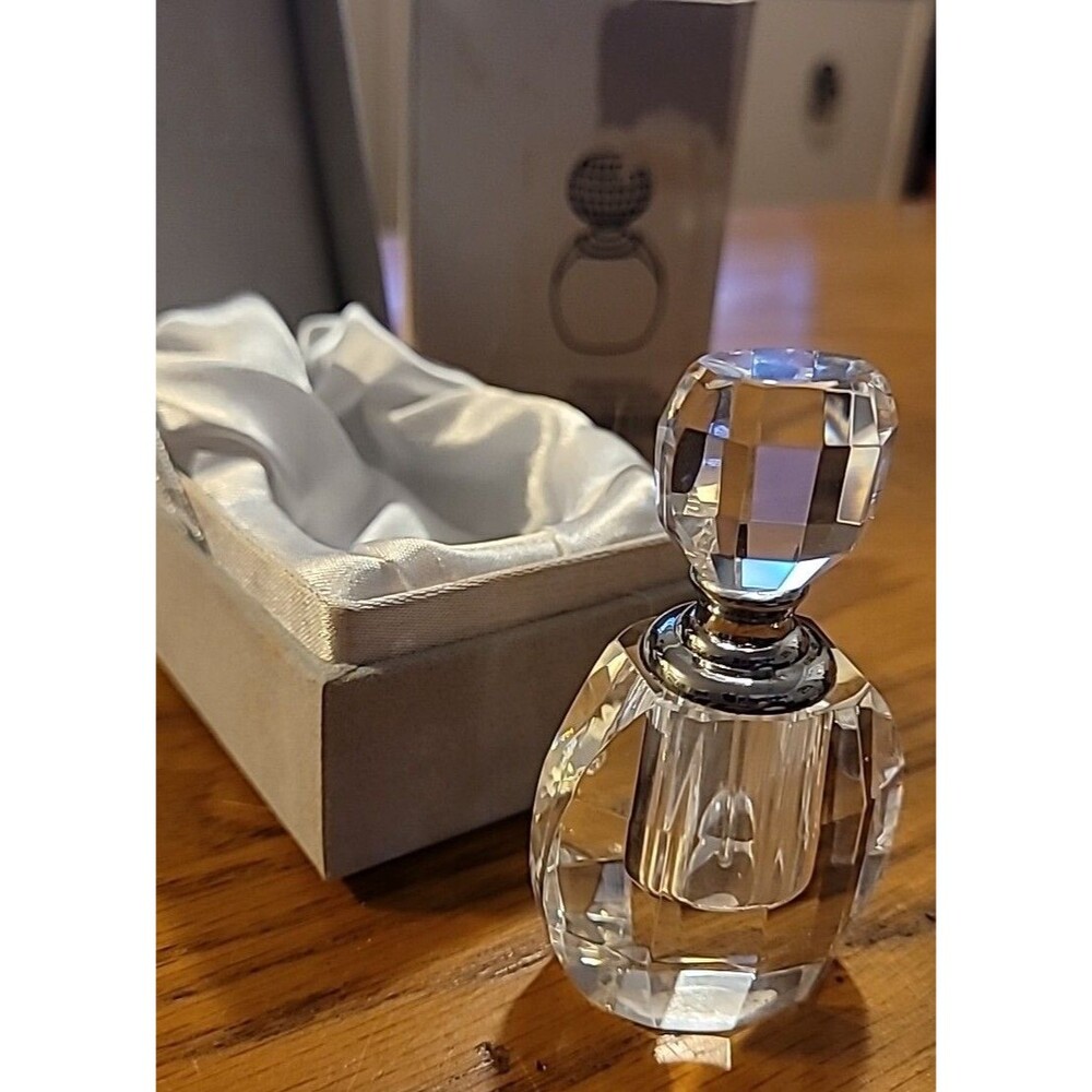 Celebrations Cryscal 3 1/4” Perfume Bottle Reflection Fan Silver #227127-VE